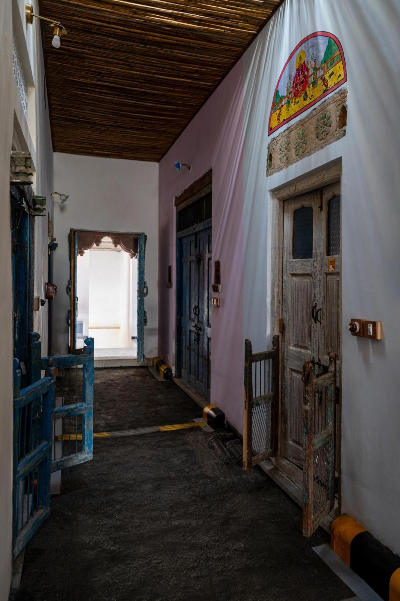 Kol Pol Mohalla Boutique Stay Удайпур Экстерьер фото