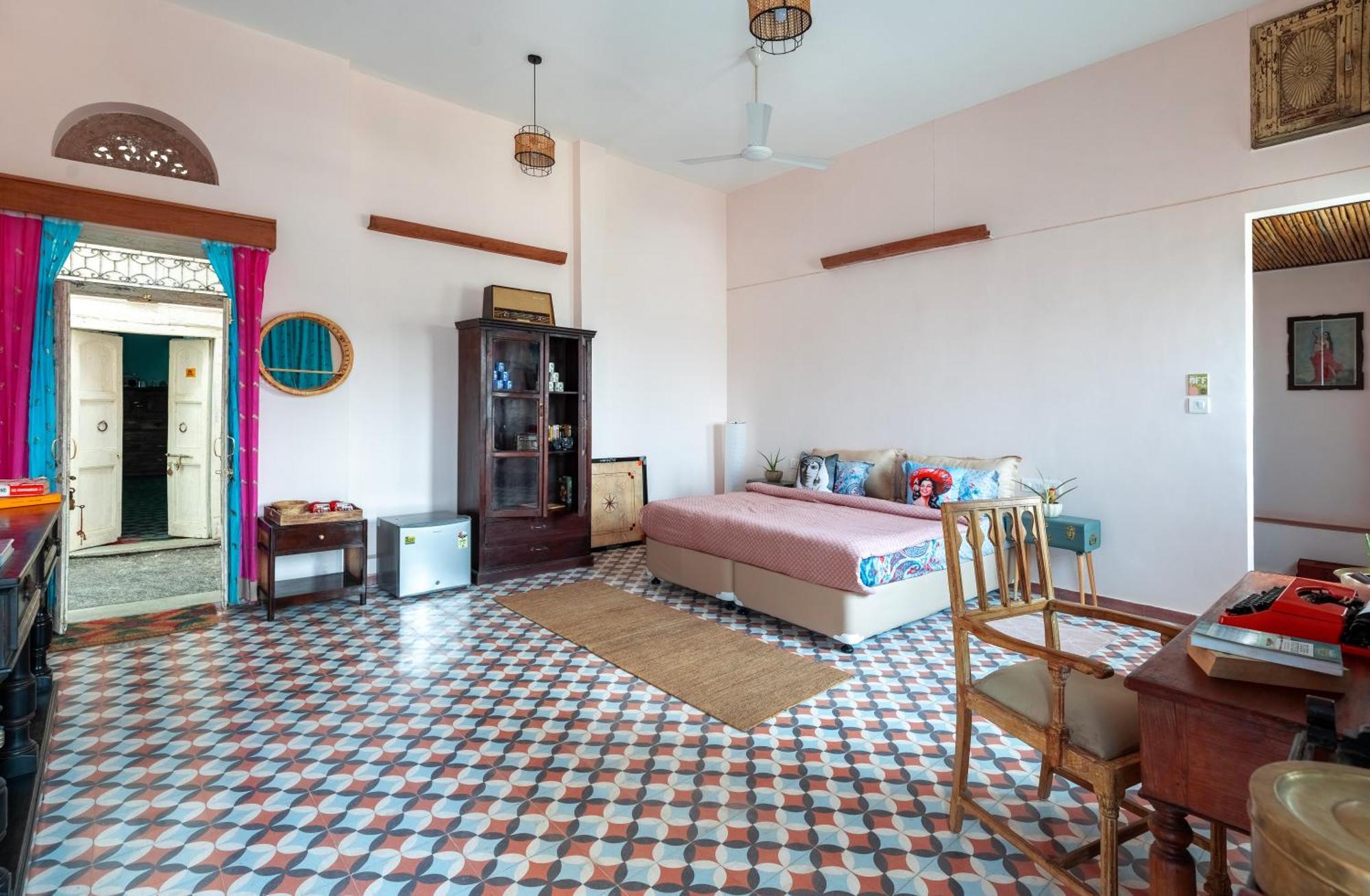 Kol Pol Mohalla Boutique Stay Удайпур Экстерьер фото